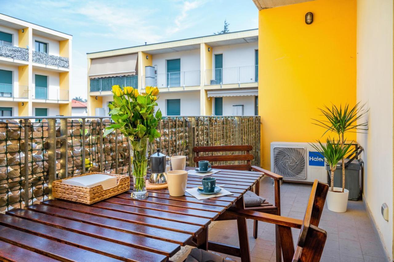 Parma Residential Apartment Con Balcone Exterior foto